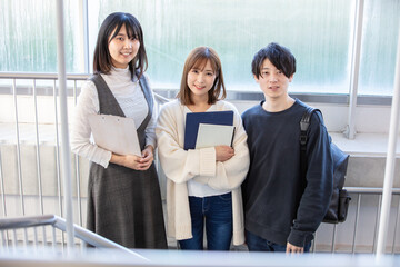 笑顔の大学生　smiling college student