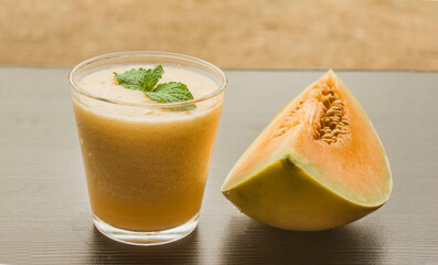 Golden melon blended with a healthy drinking concept