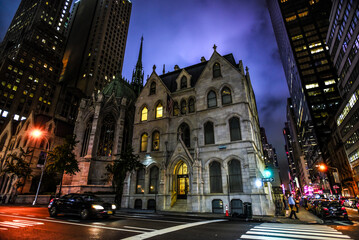 Fototapeta premium Night View of the Archbishop's Residence in Madison Avenue - Manhattan, New York City