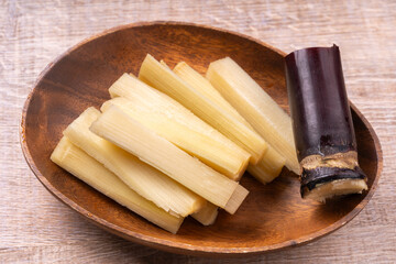 おやつのサトウキビ