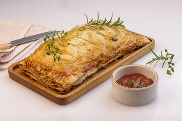 Picnic Roll is Indonesian Homemade Sausages Rolls or Saucijzen Brood in Holland). It is made from Pastry, Minced Beef, Egg, Milk, Cheese with Spices and Herbs.