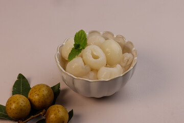 Longan in Syrup with Fresh Longan.