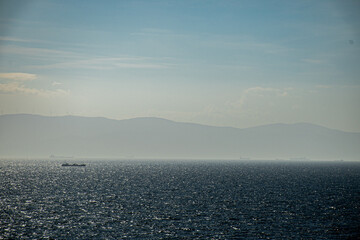 Obraz premium landscape view the sea, blue sky ans island in istanbul City