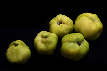 apples on black