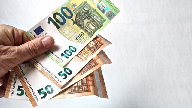 viele Euro Geldscheine Hand, Bargeld, Banknoten, Lohn, Gehalt, Miete, Nebenkosten, Steuern, Reichtum, Ersparnis, Kaufkraft, Taschengeld, Zahlung, Finanzierung, Kredit, Schulden, Abrechnung
