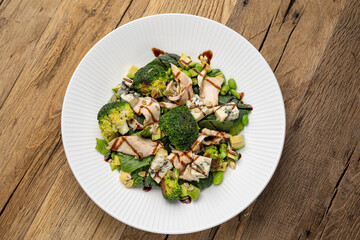 Delicious salad with meat and blue cheese