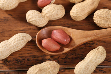 Images of peanuts, red peanuts, peanuts for diet, vegetarian food, high quality photos