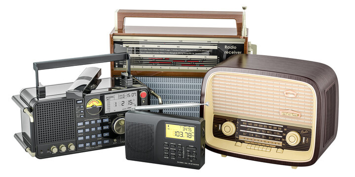 Vintage radio and modern digital radio receiver. Evolution of radio, concept. 3D rendering isolated on transparent background