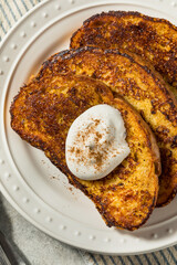 Homemade Christmas Eggnog French Toast