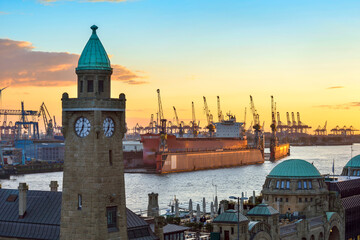 Germany, Hamburg, St. Pauli Landing Stages at sunset