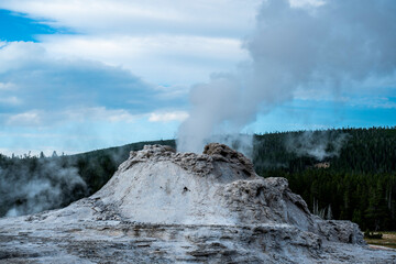 geyser in park national park