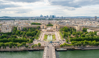 Les jardins du Trocadéro à Paris, France - obrazy, fototapety, plakaty