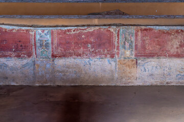 Parietal paintings from the dwellings of Augusta Emerita decorative Roman murals in the Casa Mitreo of the Mitreo house in Mérida, Spain.