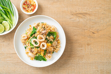 Fried rice with squid or octopus