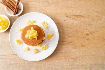 apple pancake or apple crepe