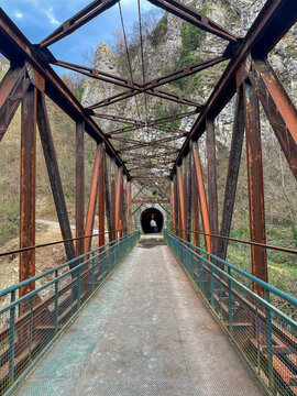 Old abandoned railway bridge, Jetinye Gorge