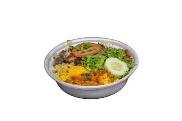 Quentinha Brasileira com farofa e salada sem fundo