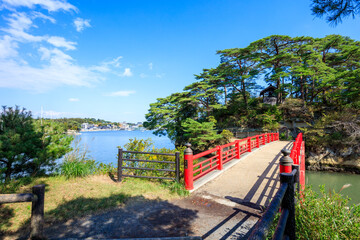 初秋の雄島と渡月橋　松島　宮城県松島町　Oshima and Togetsukyo Bridge in early...