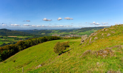 Der Simmelsberg bei Gersfeld im Biosphärenreservat Rhön, Hessen, Deutschland