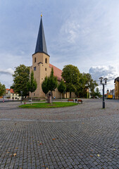  Die Stadtkirche von Hohenmölsen, Burgenlandkreis, Sachsen-Anhalt, Deutschland © dina