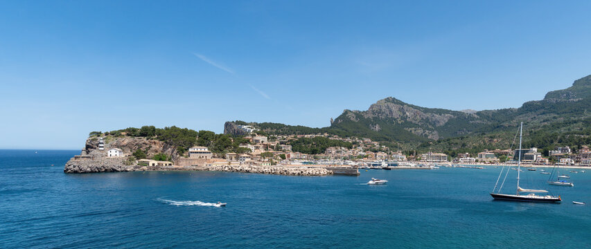 Panoramic view of Port de Soller, Mallorca, Ballearic Islands, Spain