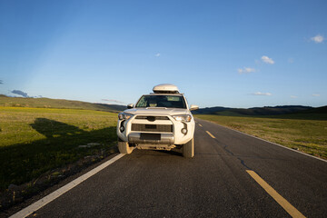 Fototapeta premium Car road trip in tibet, China