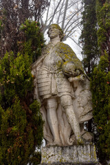 Fototapeta na wymiar Monumento al rey visigodo Wamba en el parque de la Vega en Toledo, España
