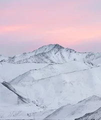 Photo sur Plexiglas Rose clair sunset in the snow mountains