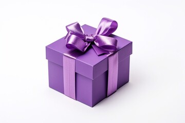 Obraz premium purple present box isolated on white