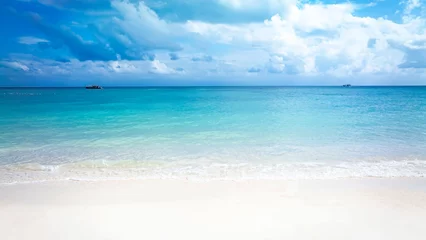 Keuken spatwand met foto The tropical summer beach with  sandy beach background © SASITHORN