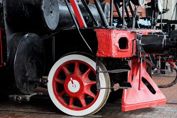iron steam locomotive wheel