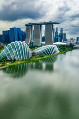Foto op Plexiglas Aerial view of the reservoir and Marina Bay area of the modern city of Singapore © whitcomberd