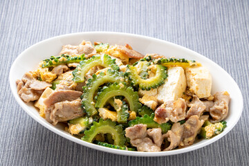 ゴーヤーチャンプルー。
