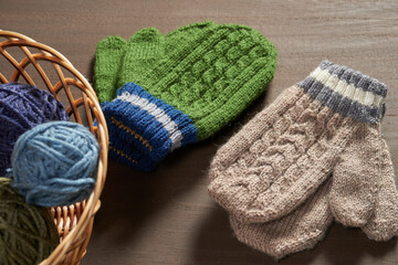編みもののイメージ 　手袋