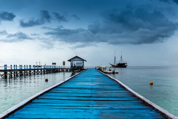 Widok na molo na wyspach Raja Ampat - obrazy, fototapety, plakaty
