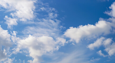 Obraz premium Fluffy soft clouds. Beautiful cloudy sky. Dream cloud of heaven. Nature background or backdrop.