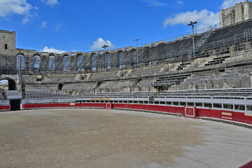 Arles, l'Anfiteatro romano, Les Arenes - Provenza, Francia	