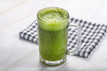 Lemon and mint cold smoothie