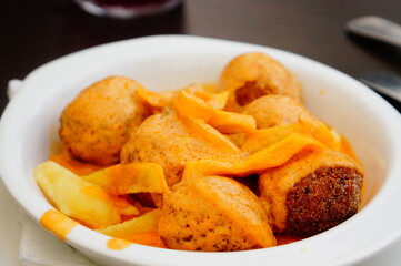 meat balls with sauce