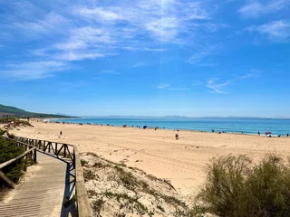 Crédence de cuisine en verre imprimé Plage de Bolonia, Tarifa, Espagne beautiful beach and dunes at the Playa de Bolonia at the Costa de la Luz seen from a wooden walkway, Andalusia, Cadiz, Spain