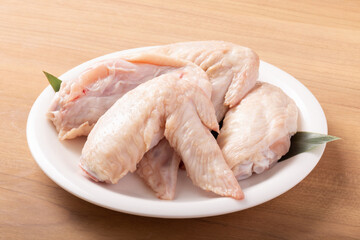 香草美水鶏　手羽先