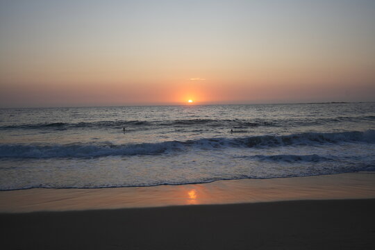 Sunset at the beach, Bondi Beach, Sydney Australia © Olivia Zhou