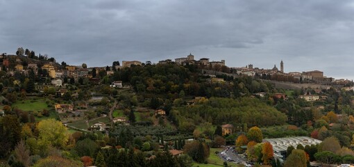 Obraz premium panorama view of the Citta Alta of Bergamo under an overcast sky in autumn