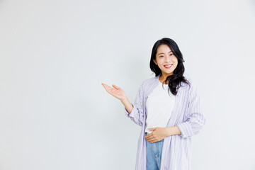 Fototapeta premium ポーズをとる女性