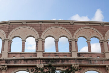 Fototapeta na wymiar View of building window arch