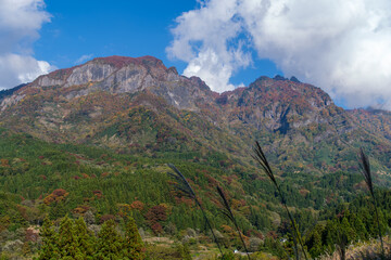 海谷山塊の紅葉