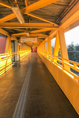Pedestrian walkway over the express road complex in the city of São Paulo