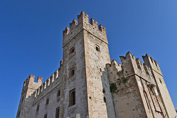 Fototapeta na wymiar Sirmione, il Castello Scaligero di Sirmione - Lago di Garda, Brescia