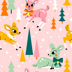 Seamless pattern with Cute fawns and pine trees in 1950s retro style. Vintage Christmas deer postcard, wrapping paper. Hand drawn vector illustration. 