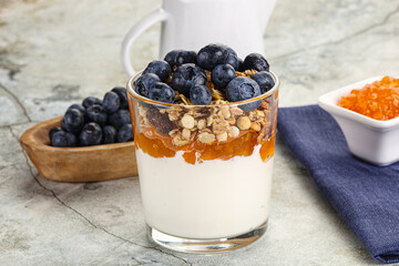 Yoghurt with granola and blueberry